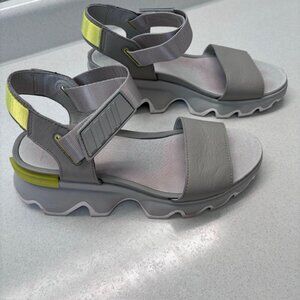 SOREL Kinetic Sandal - Dove Grey - Size 9